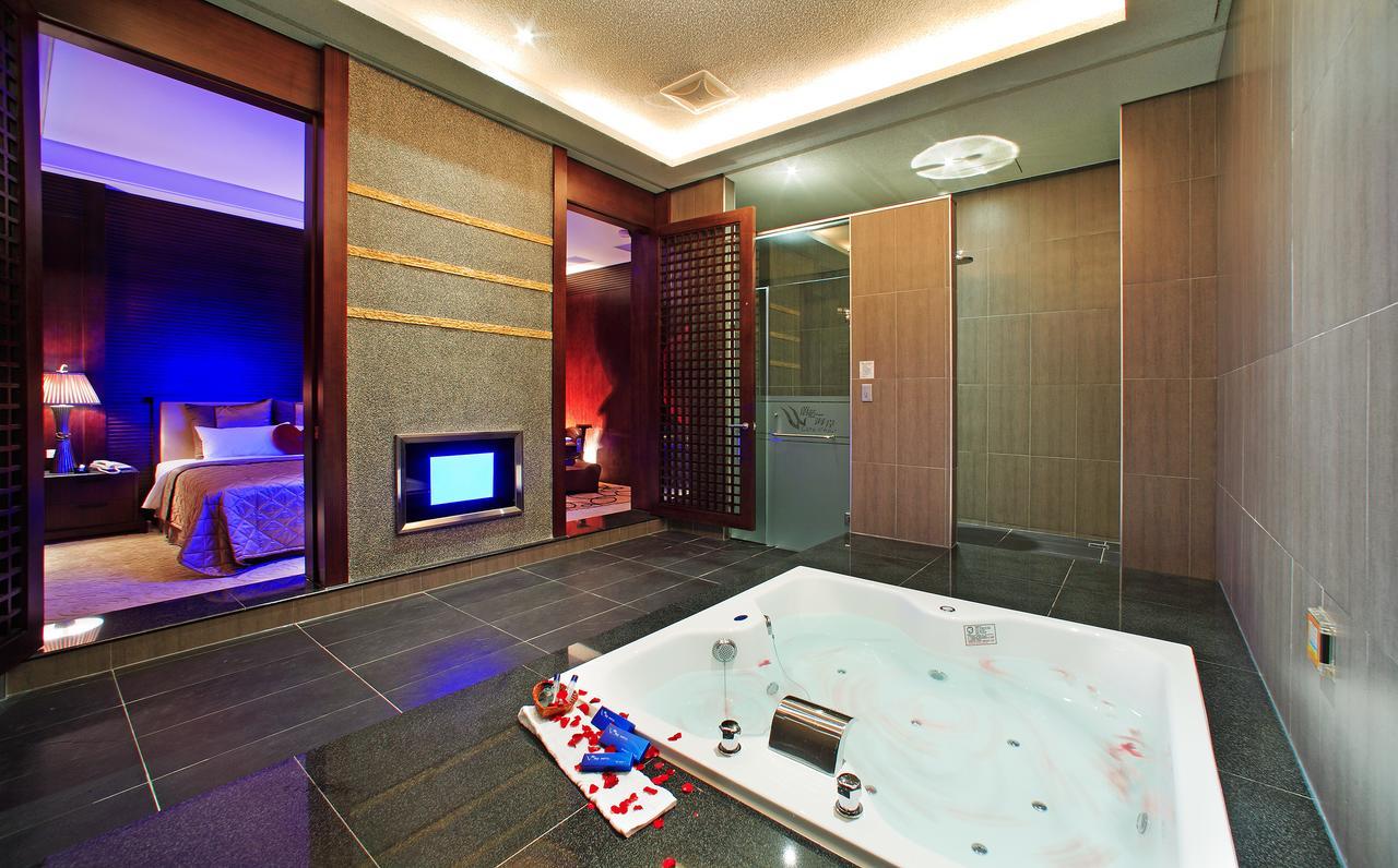 Blue Coast Spa Motel Keelung Exterior foto