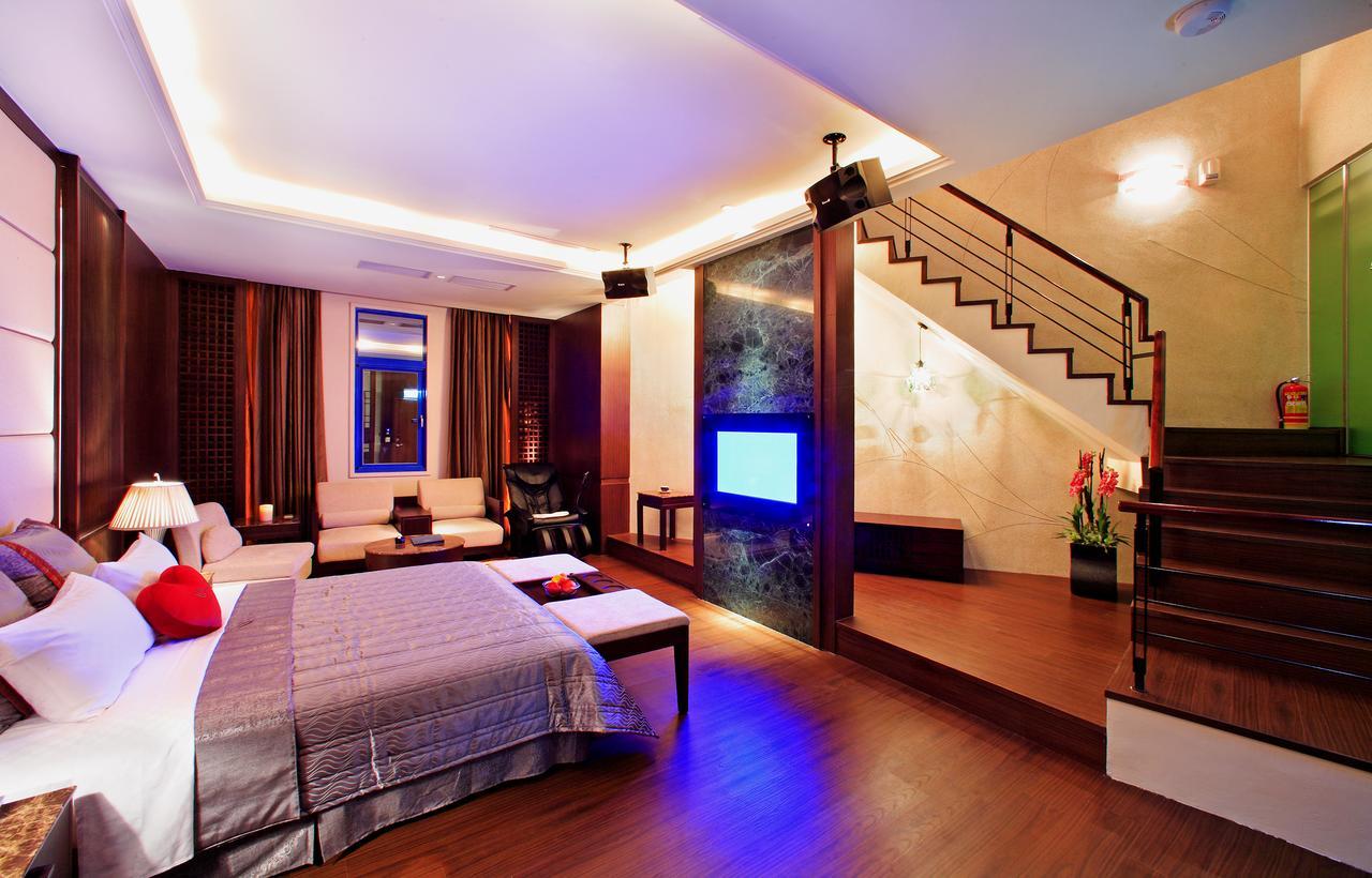 Blue Coast Spa Motel Keelung Exterior foto